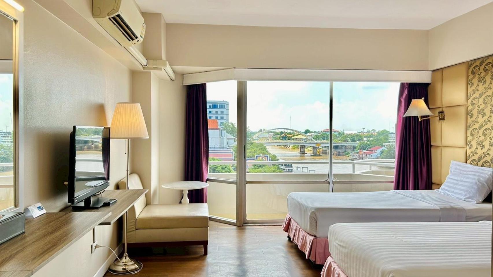 Ayothaya Riverside Hotel Ayutthaya Eksteriør bilde