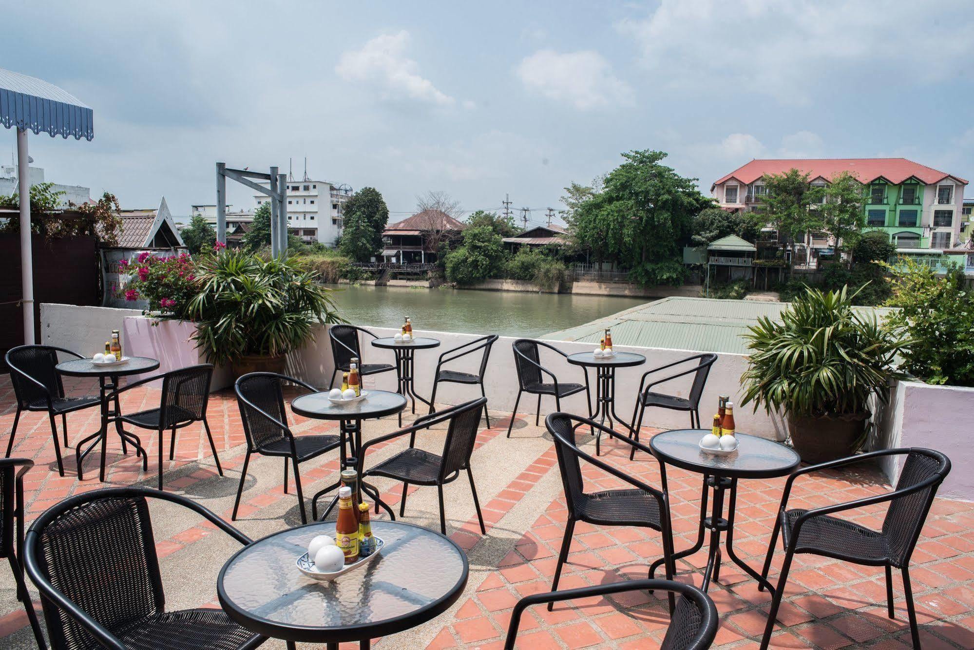 Ayothaya Riverside Hotel Ayutthaya Eksteriør bilde